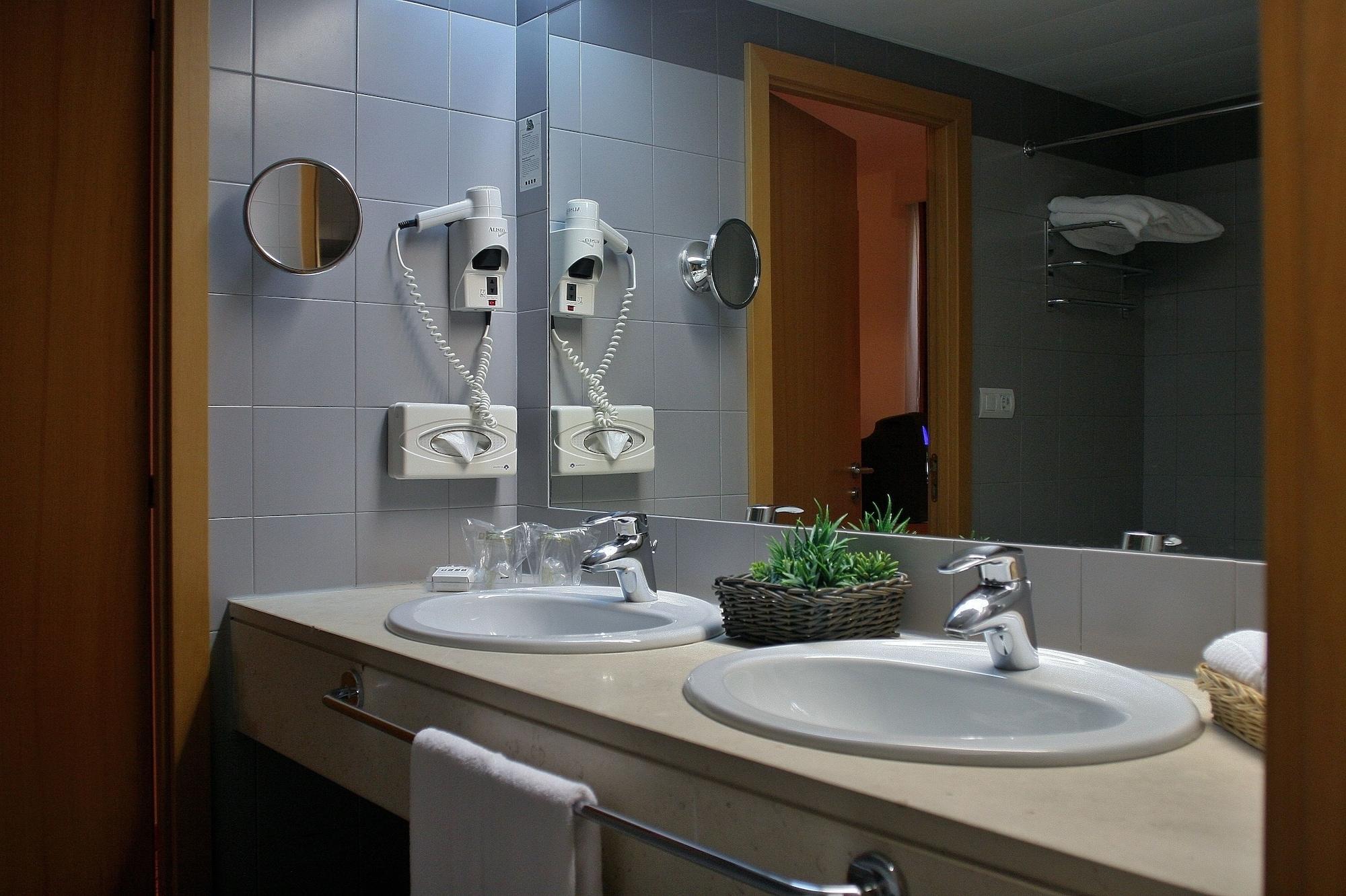 Portus Cale Hotel Porto Exterior photo